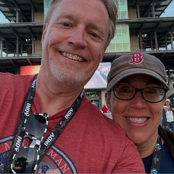 Meet your seller! ๐ด๐ด๐ด - Picture 2 of 6